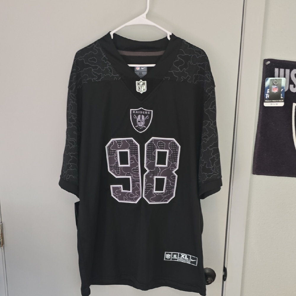 Max Crosby Jersey XL
